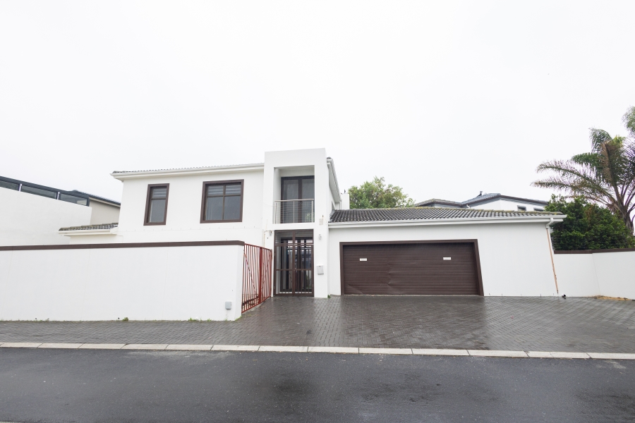 4 Bedroom Property for Sale in Parklands North Western Cape